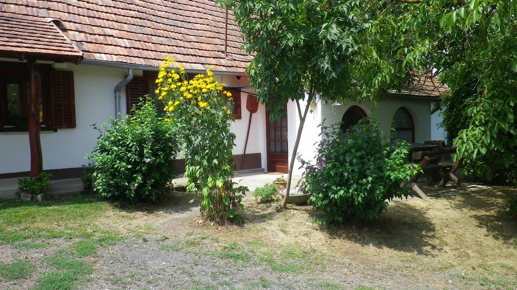 Hotel Makfa Vendeghaz Vasvár Exterior foto